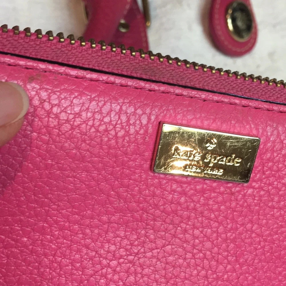 Women’s Pink Leather Zip Wallet - Unbranded